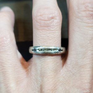 Size 8 925 Sterling Silver Worn Religious Cross Diamonds Ring